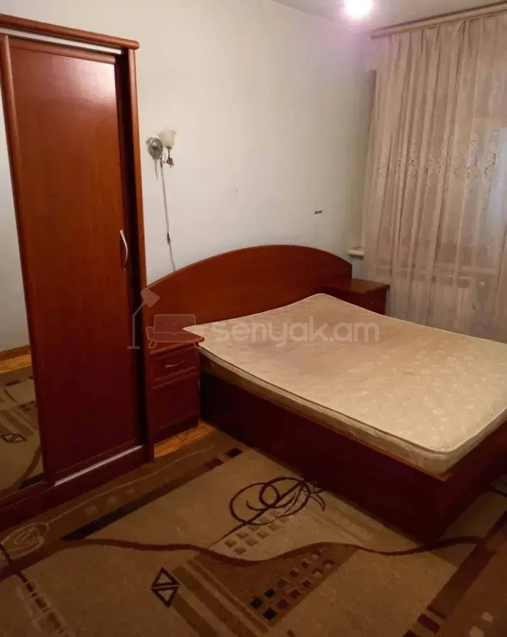 5 Սենյականոց Բնակարան Քարե Շենքում, 77քմ, 2/5 հարկ, Կոսմետիկ Վերանորոգված