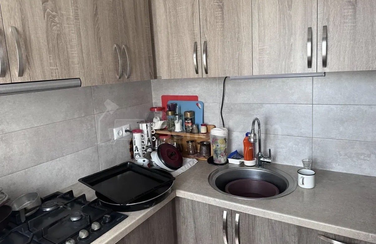 2 Սենյականոց Բնակարան Քարե Շենքում, 50քմ, 1/5 հարկ, Կապիտալ Վերանորոգված