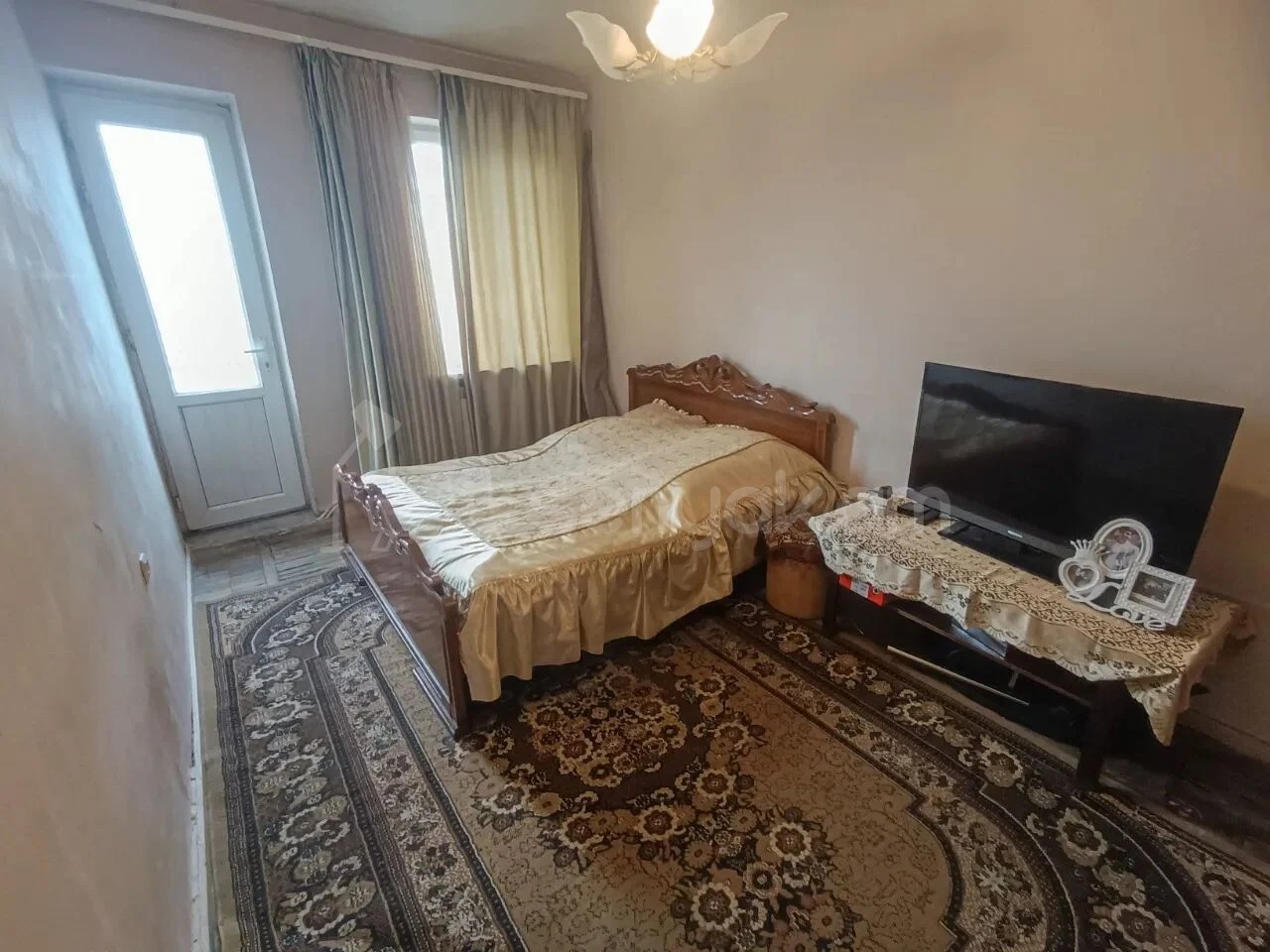 3 Սենյականոց Բնակարան Քարե Շենքում, 68քմ, 5/5 հարկ, Կապիտալ Վերանորոգված