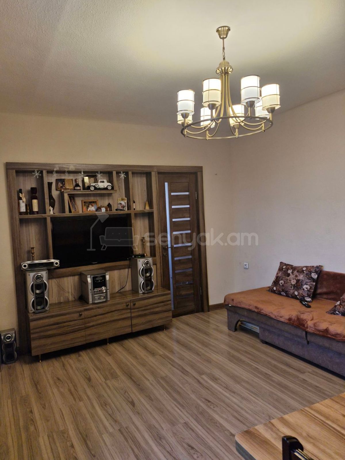 2 Սենյականոց Բնակարան, 63քմ, 6/9 հարկ, Կոսմետիկ Վերանորոգված