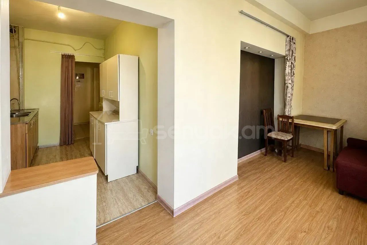 4 Սենյականոց Բնակարան, 92քմ, 7/9 հարկ, Պետական Վիճակում