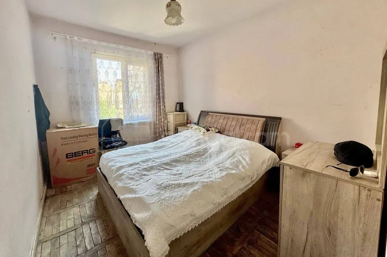 4 Սենյականոց Բնակարան, 92քմ, 7/9 հարկ, Պետական Վիճակում
