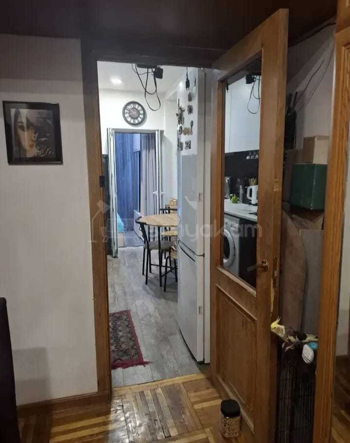 3 Սենյականոց Բնակարան, 62քմ, 6/9 հարկ, Նորմալ Վիճակում