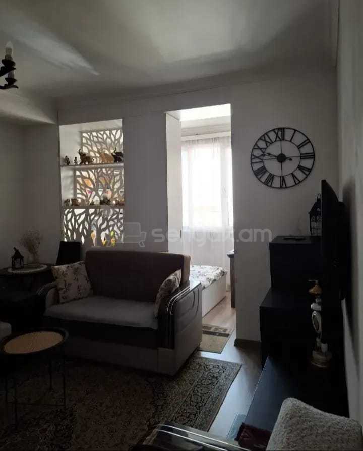 3 Սենյականոց Բնակարան, 62քմ, 6/9 հարկ, Նորմալ Վիճակում