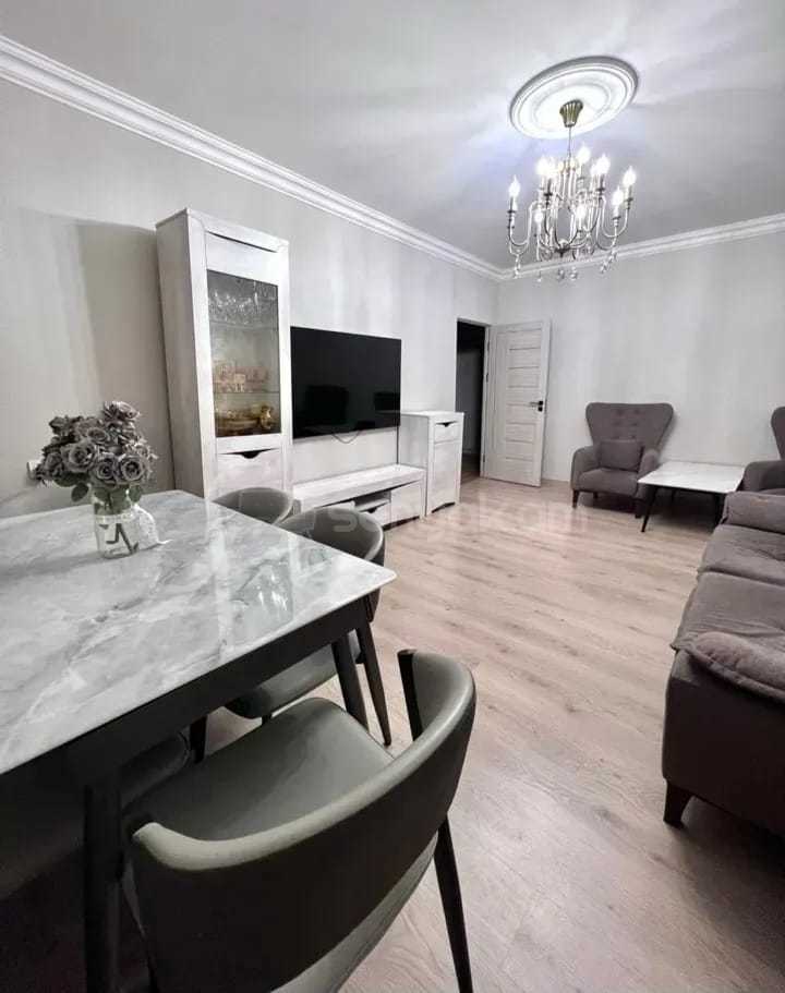 4 Սենյականոց Բնակարան, 78քմ, 2/9 հարկ, Կապիտալ Վերանորոգված