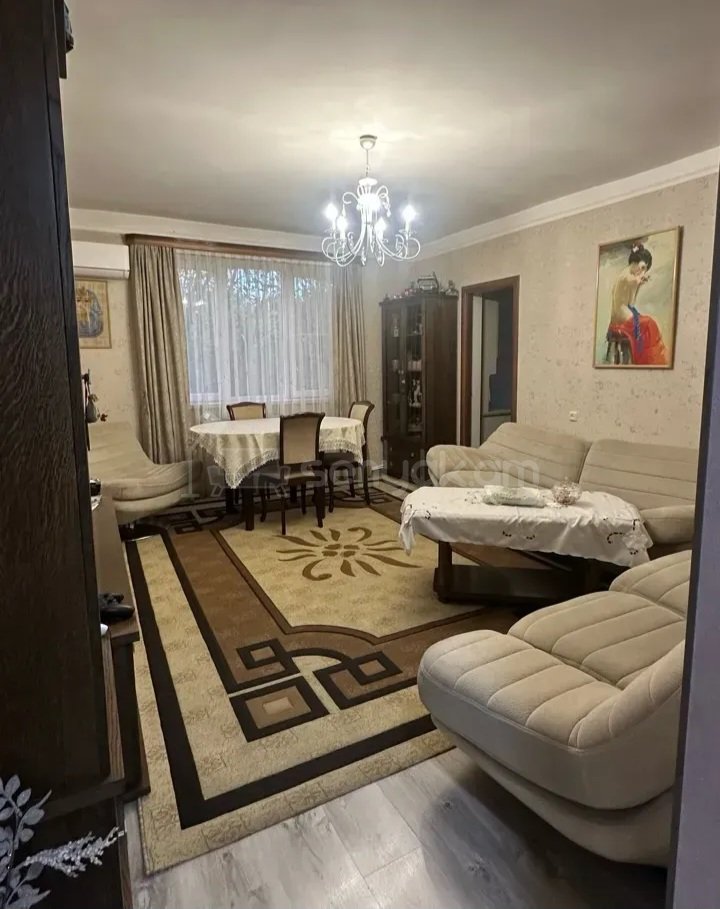 3 Սենյականոց Բնակարան Քարե Շենքում, 64քմ, 2/12 հարկ, Կապիտալ Վերանորոգված, Կահավորված