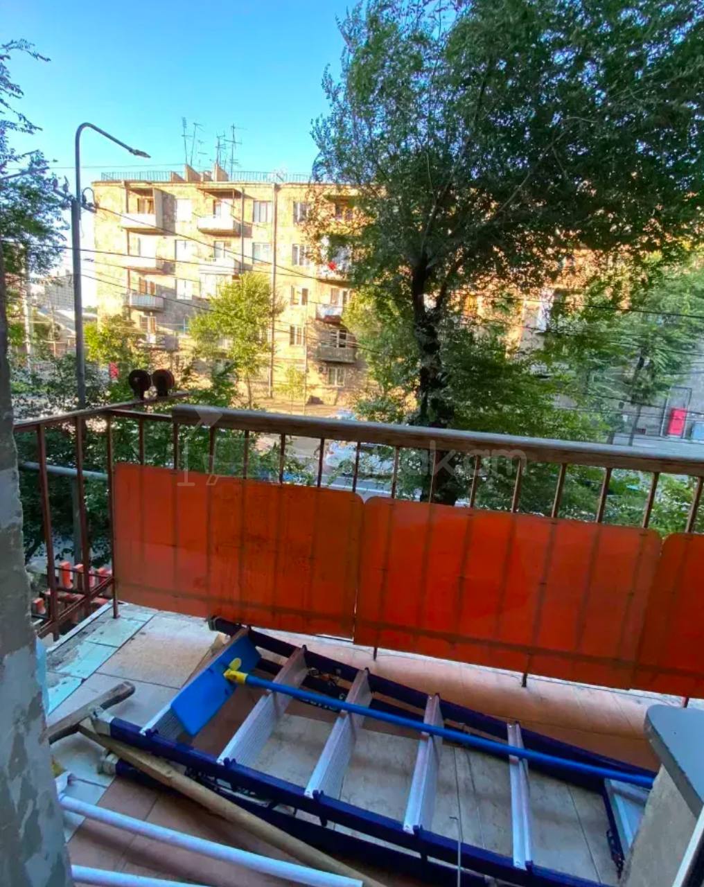 2 Սենյականոց Բնակարան Քարե Շենքում, 60քմ, 2/5 հարկ, Կոսմետիկ Վերանորոգված, Կահավորված