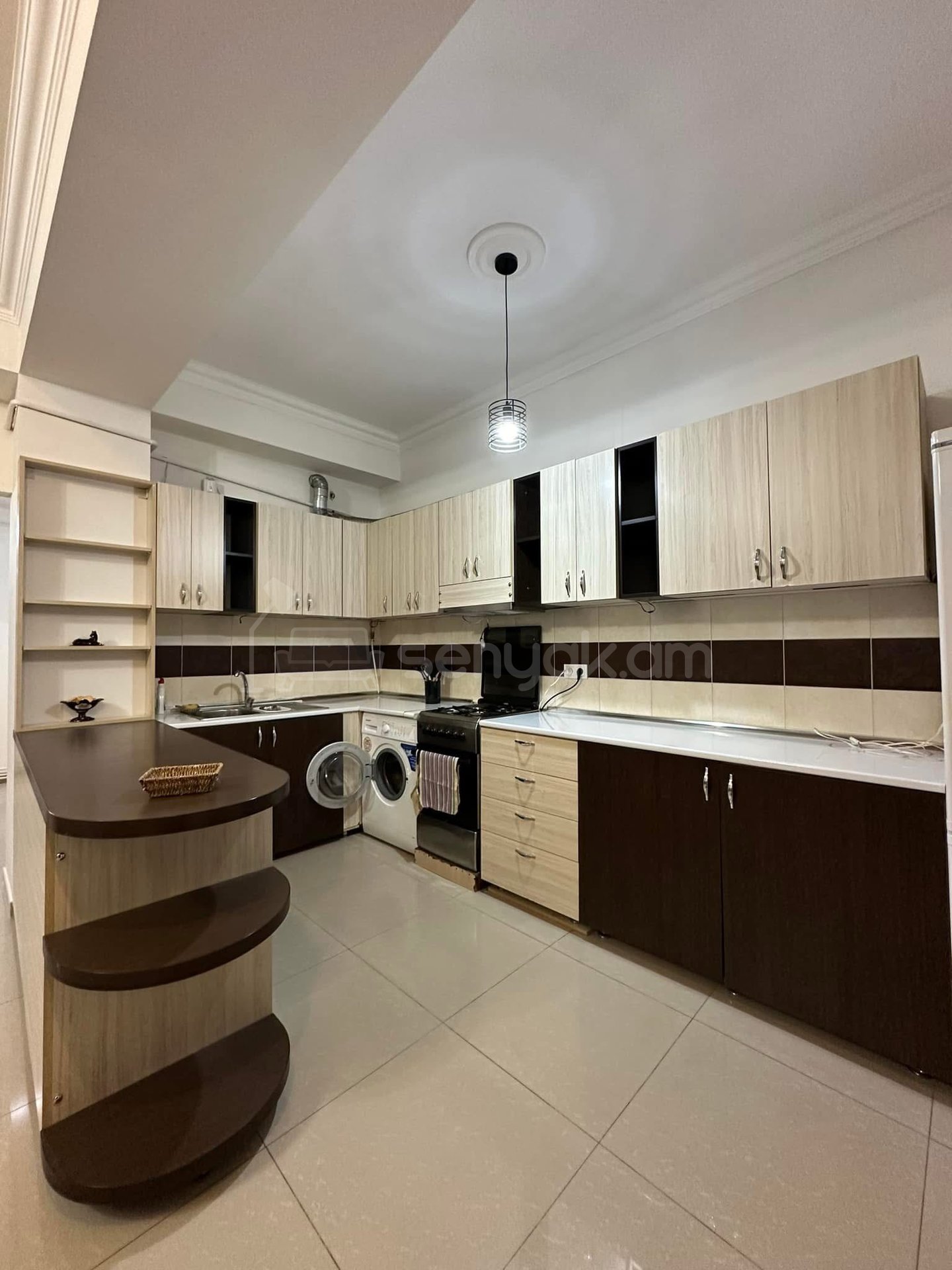 2 Սենյականոց Բնակարան Նորակառույցում, 65քմ, 1/5 հարկ, Կապիտալ Վերանորոգված, Կահավորված, Արևկող