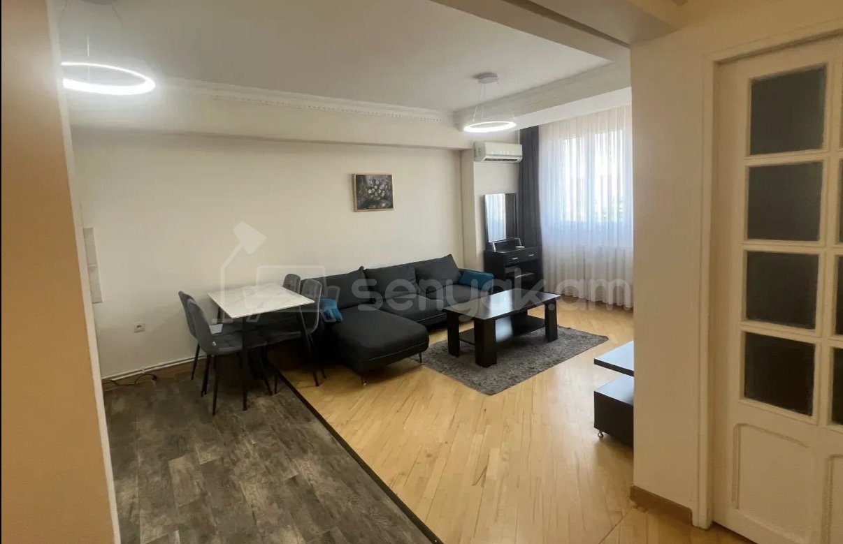 2 Սենյականոց Բնակարան, 45քմ, 6/9 հարկ, Կապիտալ Վերանորոգված, Կահավորված, Արևկող