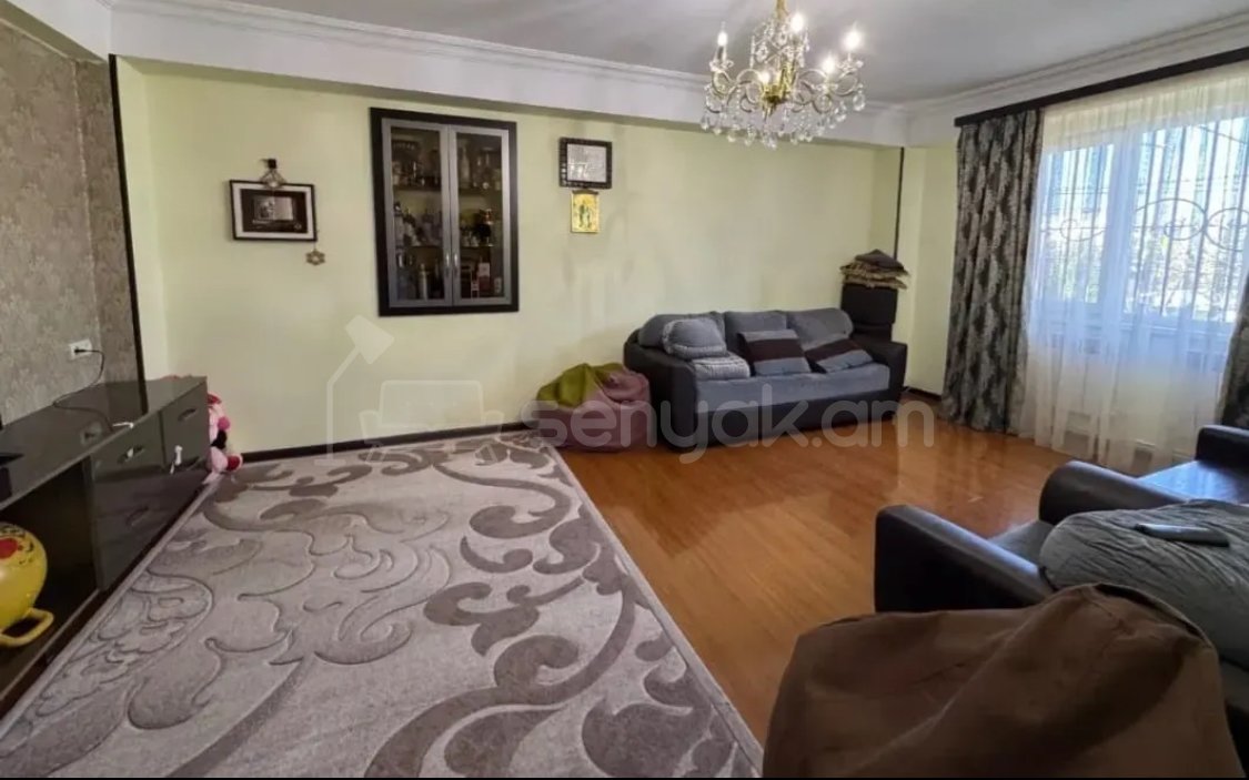 3 Սենյականոց Բնակարան Քարե Շենքում, 90քմ, 1/5 հարկ, Կապիտալ Վերանորոգված