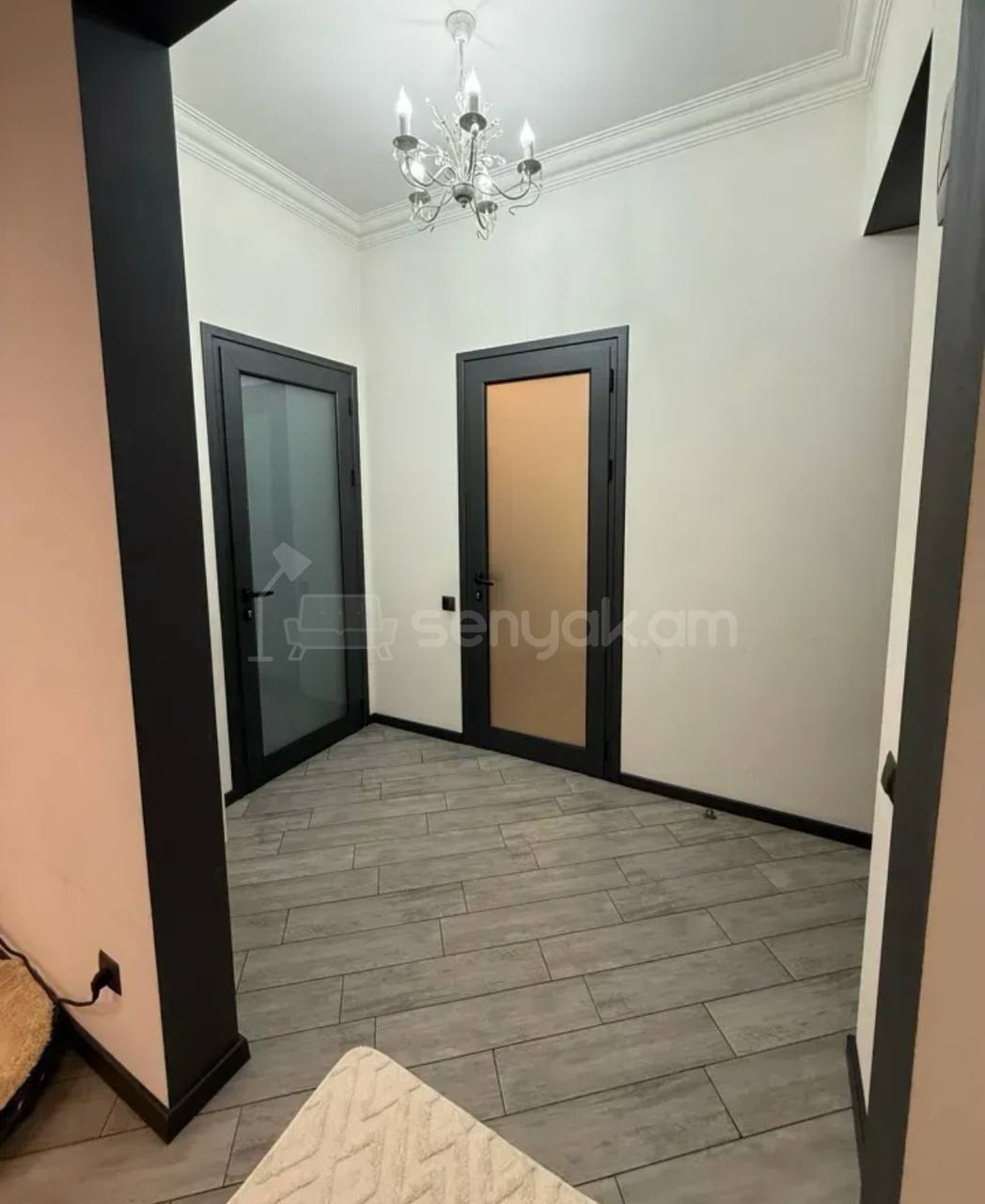 2 Սենյականոց Բնակարան Քարե Շենքում, 47քմ, 3/4 հարկ, Կապիտալ Վերանորոգված