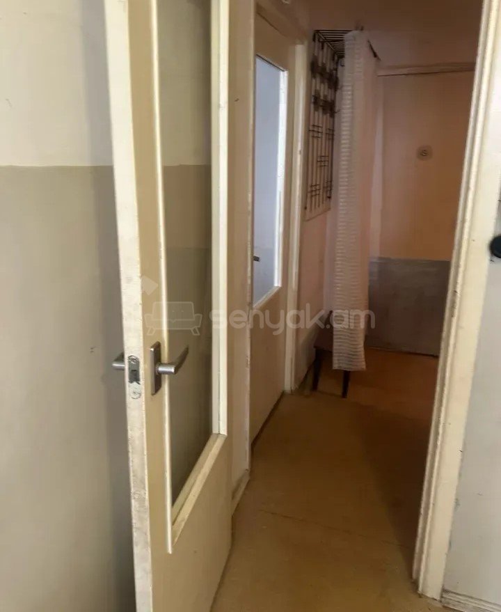 1 Սենյականոց Բնակարան, 35քմ, 2/9 հարկ, Պետական Վիճակում