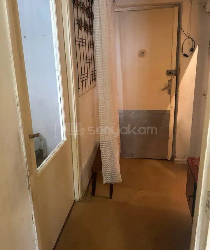 1 Սենյականոց Բնակարան, 35քմ, 2/9 հարկ, Պետական Վիճակում