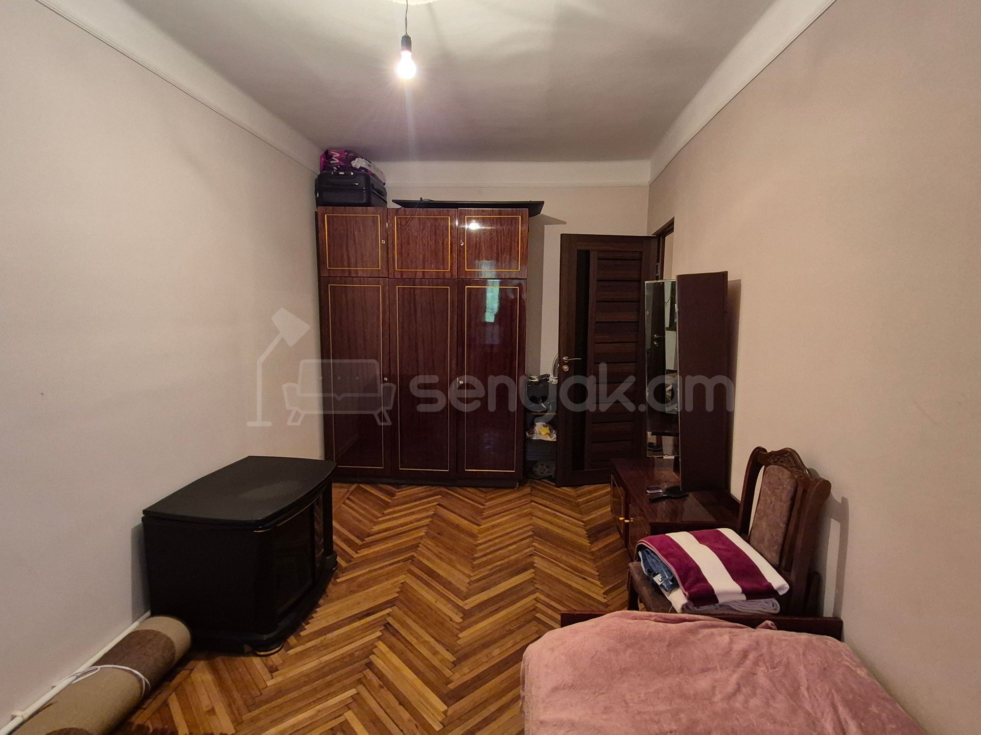 3 Սենյականոց Բնակարան Քարե Շենքում, 76քմ, 5/5 հարկ, Կոսմետիկ Վերանորոգված