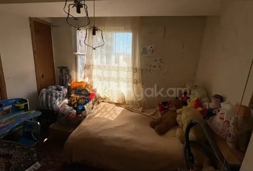3 Սենյականոց Բնակարան, 68քմ, 8/14 հարկ, Պետական Վիճակում