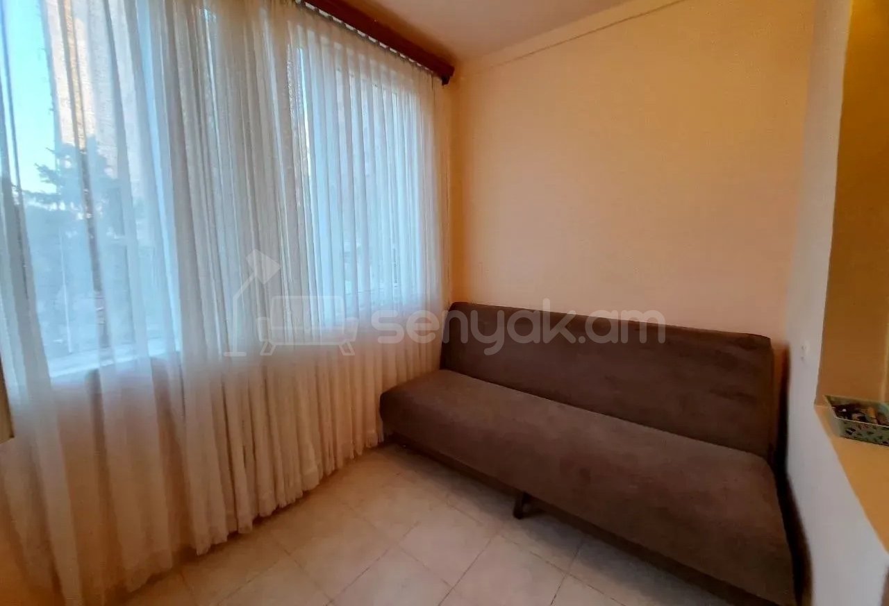 2 Սենյականոց Բնակարան Քարե Շենքում, 53քմ, 2/5 հարկ, Կոսմետիկ Վերանորոգված