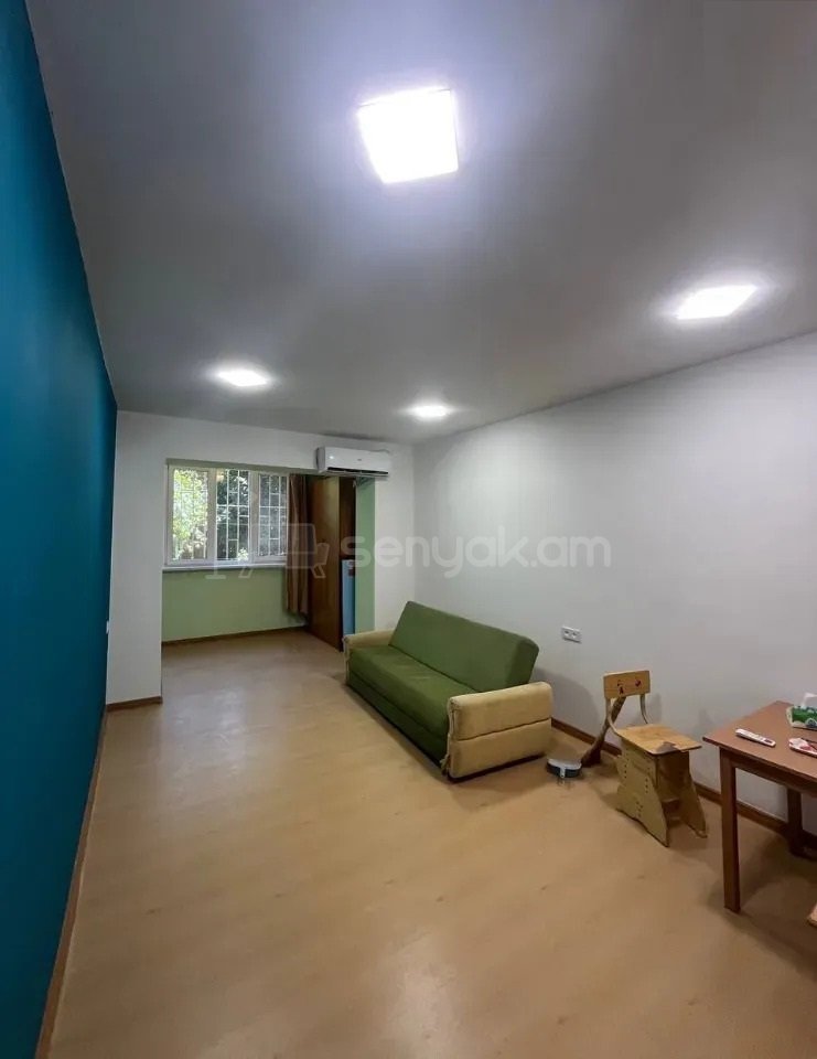 2 Սենյականոց Բնակարան Քարե Շենքում, 54քմ, 1/5 հարկ, Կապիտալ Վերանորոգված