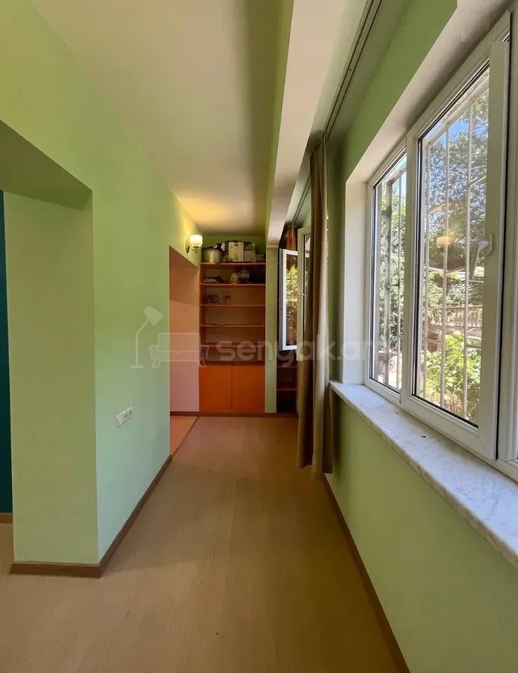 2 Սենյականոց Բնակարան Քարե Շենքում, 54քմ, 1/5 հարկ, Կապիտալ Վերանորոգված