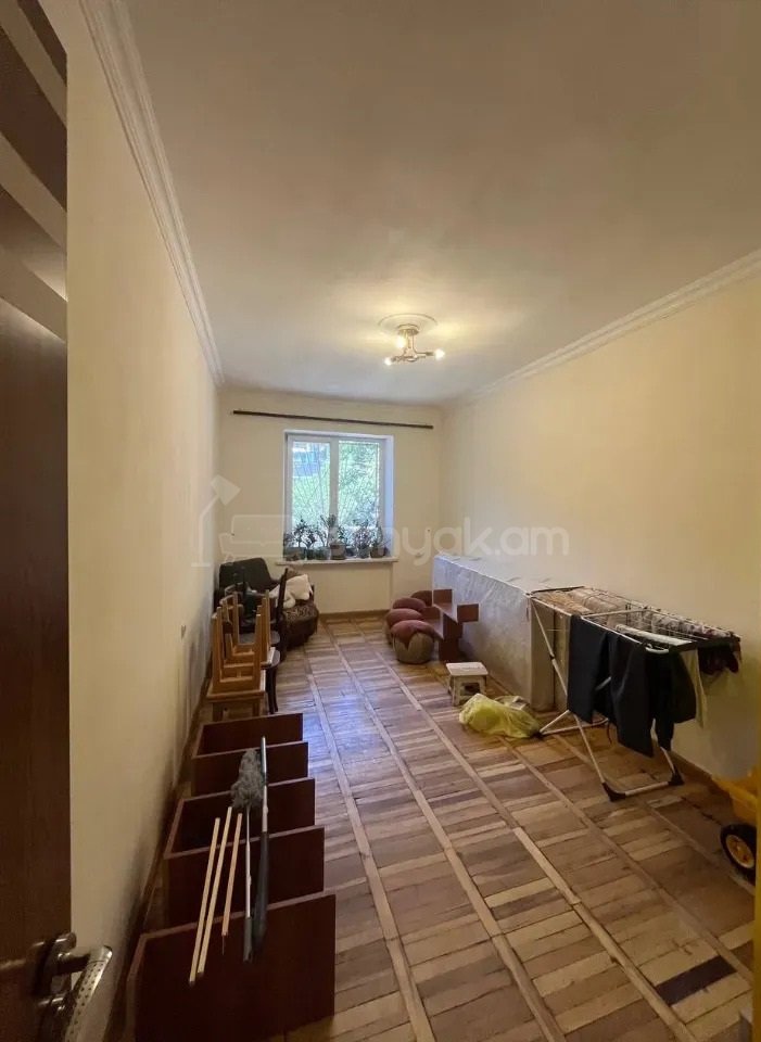 2 Սենյականոց Բնակարան Քարե Շենքում, 54քմ, 1/5 հարկ, Կապիտալ Վերանորոգված