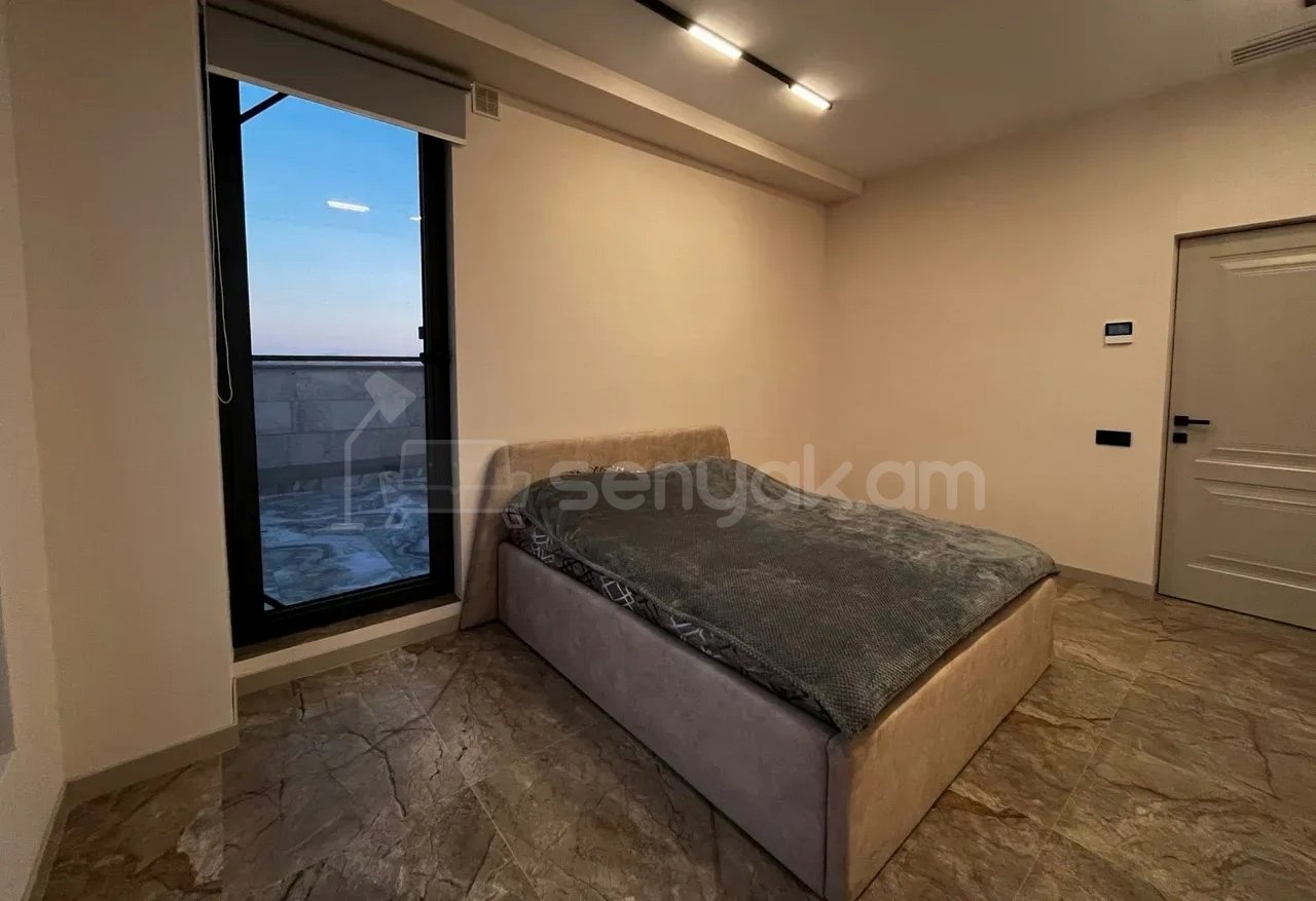 4 Սենյականոց Բնակարան, 130քմ, 17/20 հարկ, Դիզայներական Վերանորոգված
