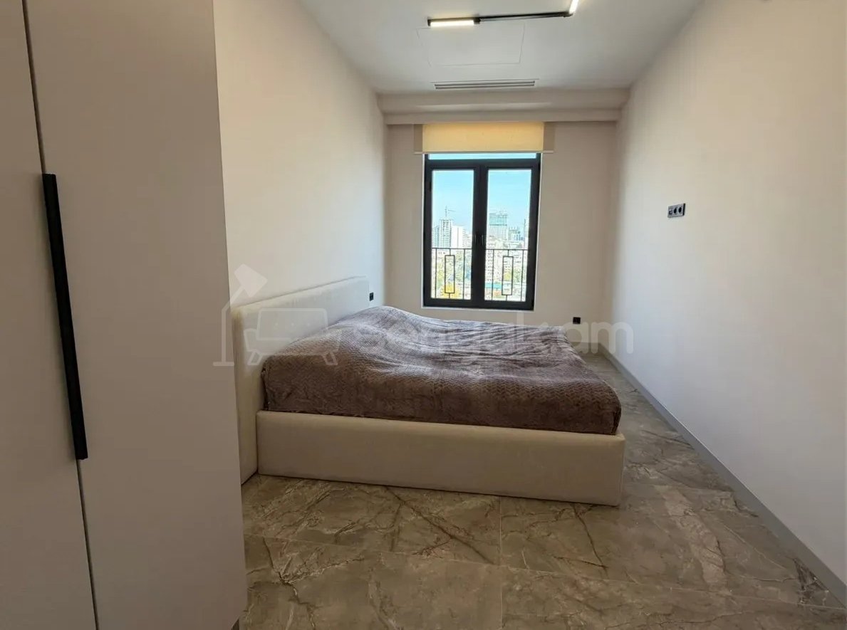 4 Սենյականոց Բնակարան, 130քմ, 17/20 հարկ, Դիզայներական Վերանորոգված
