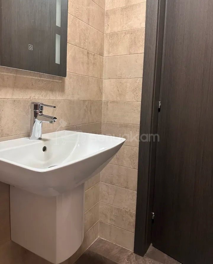 3 Սենյականոց Բնակարան Նորակառույցում, 90քմ, 3/9 հարկ, Կապիտալ Վերանորոգված