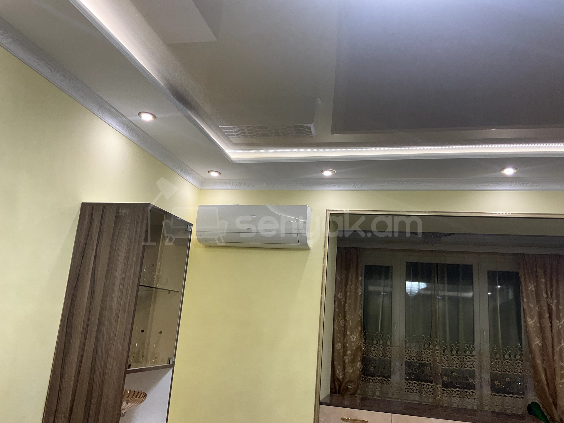 1 Սենյականոց Բնակարան Քարե Շենքում, 55քմ, 6/9 հարկ, Կապիտալ Վերանորոգված, Կահավորված