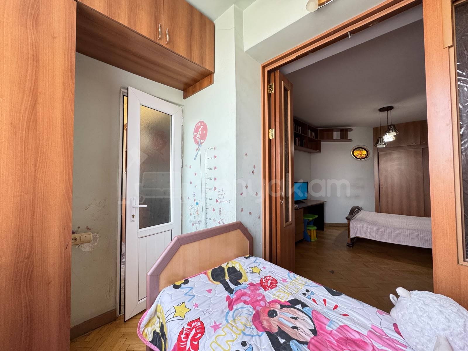 3 Սենյականոց Բնակարան Քարե Շենքում, 70քմ, 3/5 հարկ, Կոսմետիկ Վերանորոգված