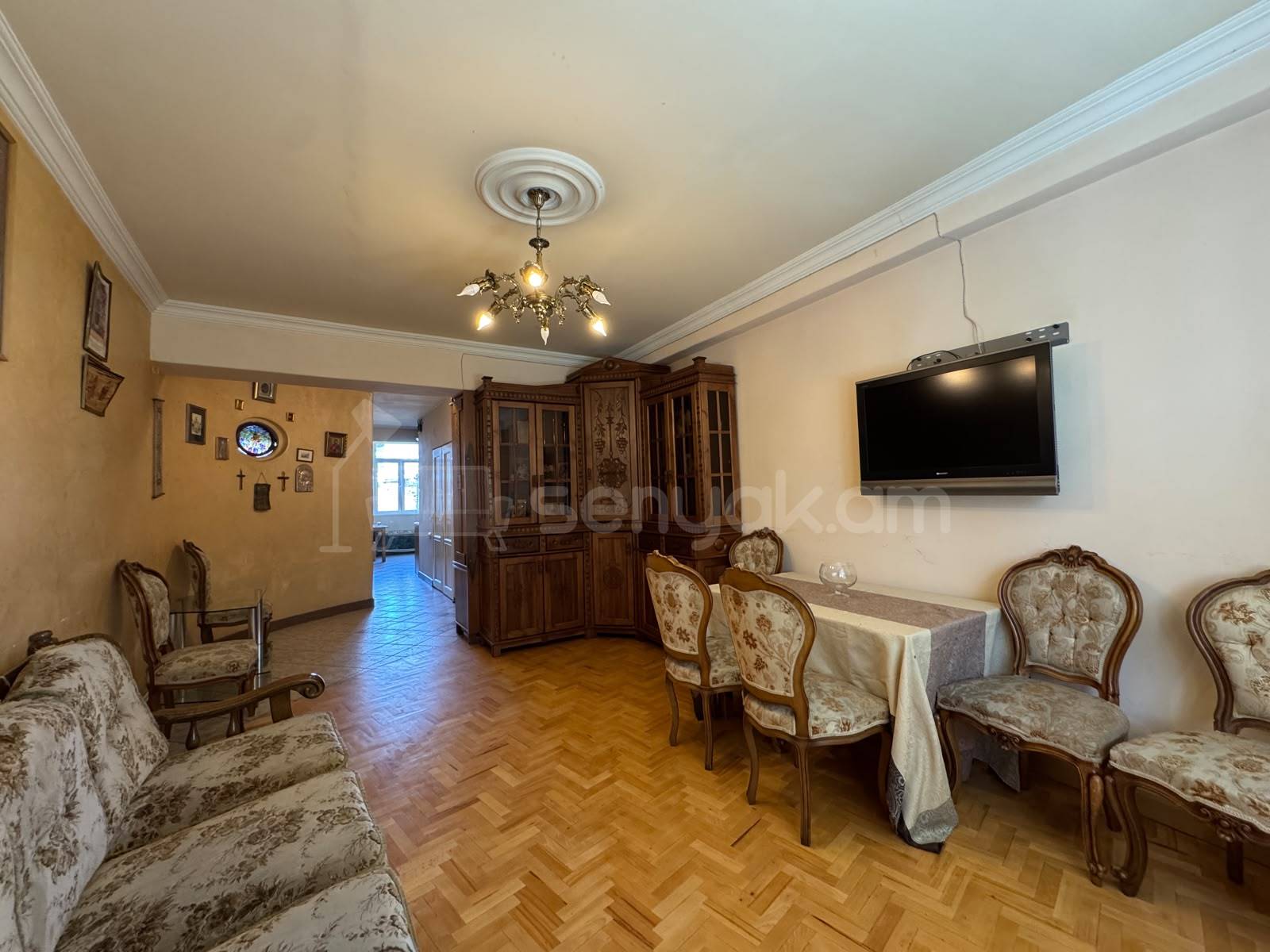 3 Սենյականոց Բնակարան Քարե Շենքում, 70քմ, 3/5 հարկ, Կոսմետիկ Վերանորոգված