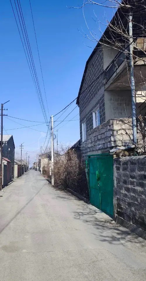 5 Սենյականոց Սեփական Տուն, 182քմ, Նորմալ Վիճակում, Ավտոտնակով