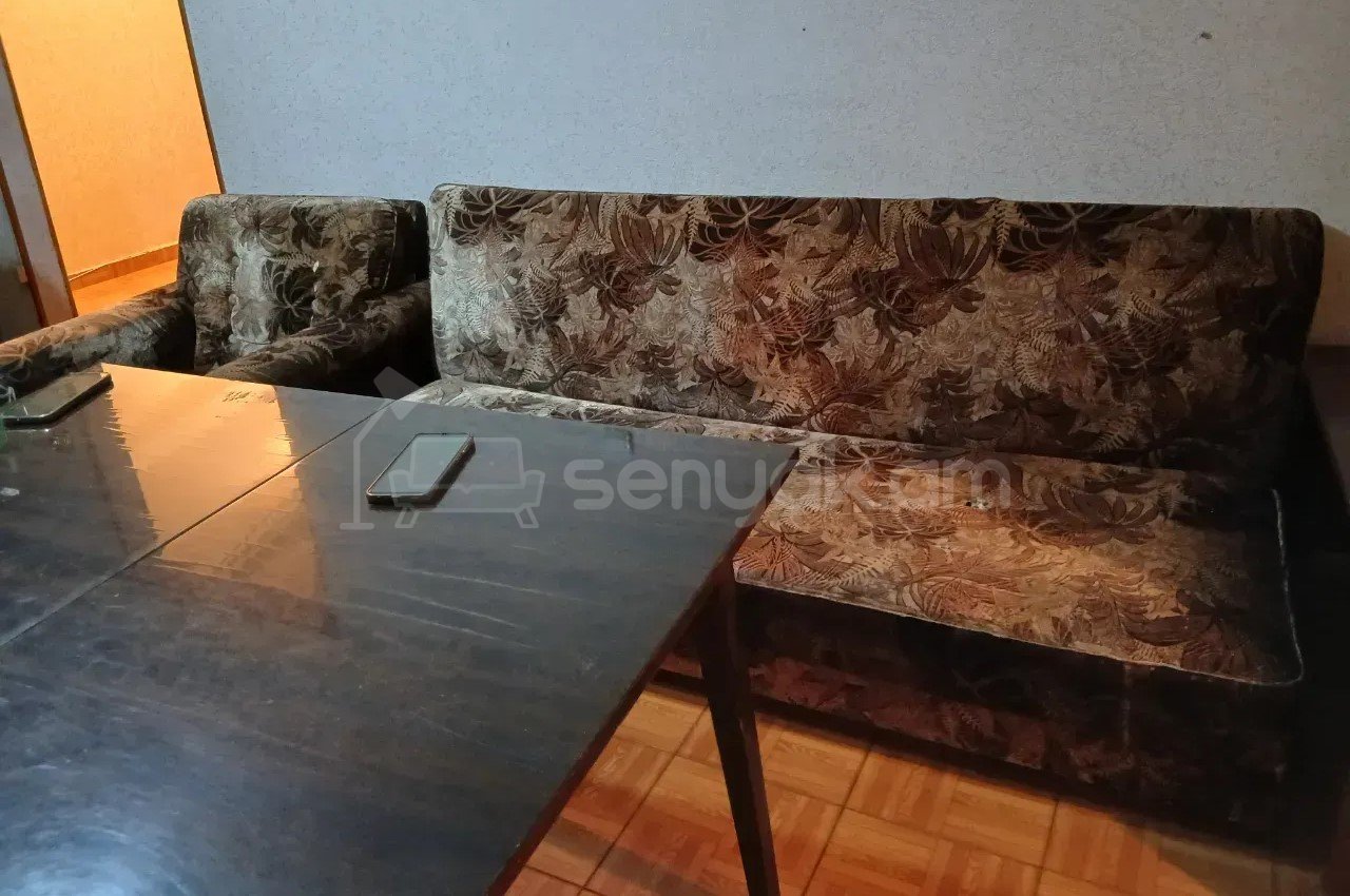 2 Սենյականոց Բնակարան, 50քմ, 3/5 հարկ, Կոսմետիկ Վերանորոգված