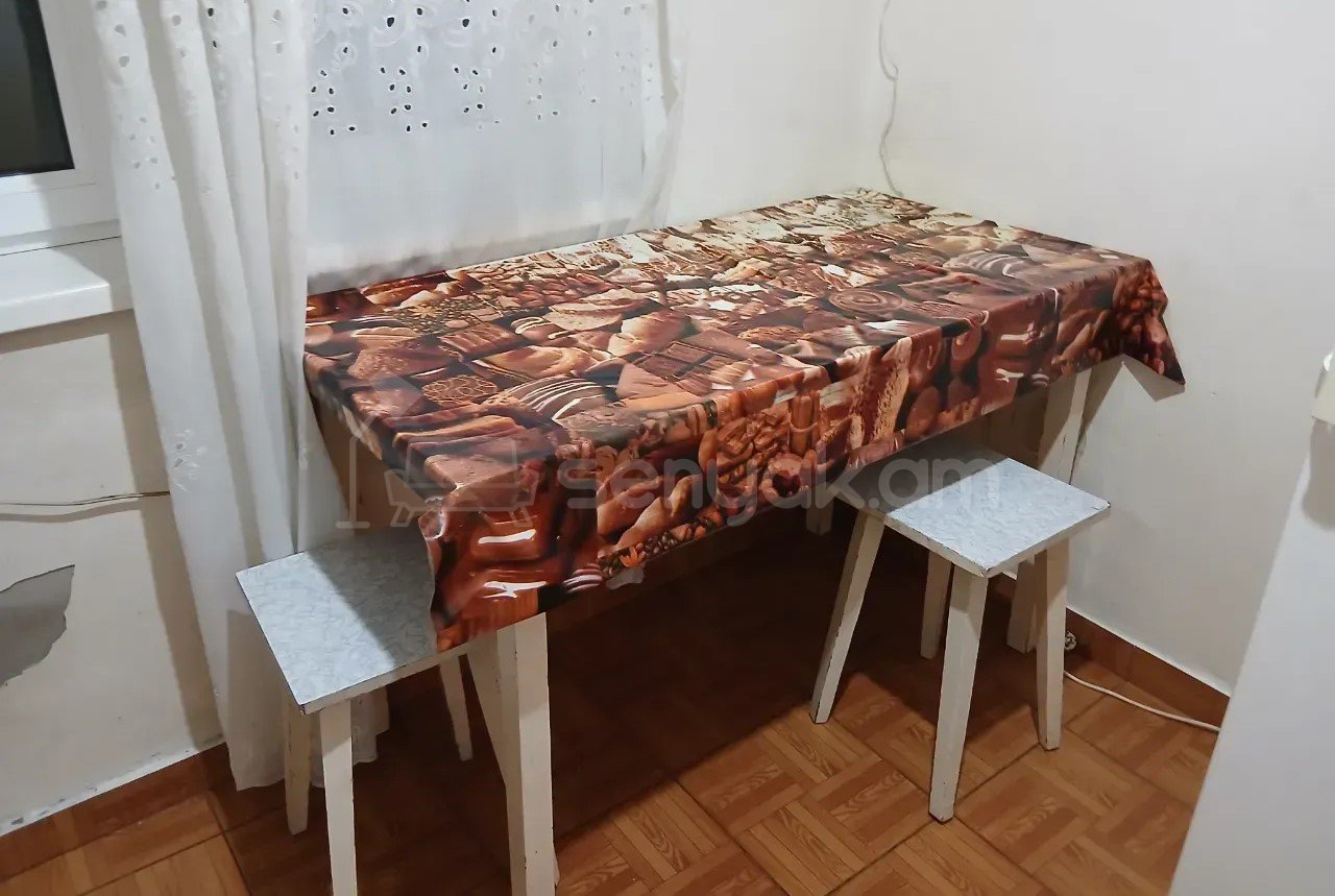 2 Սենյականոց Բնակարան, 50քմ, 3/5 հարկ, Կոսմետիկ Վերանորոգված