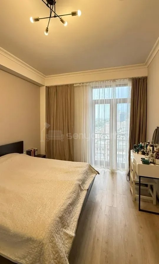 3 Սենյականոց Բնակարան Նորակառույցում, 90քմ, 13/19 հարկ, Կապիտալ Վերանորոգված