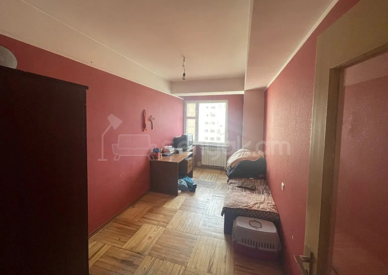 3 Սենյականոց Բնակարան, 84քմ, 6/14 հարկ, Նորմալ Վիճակում