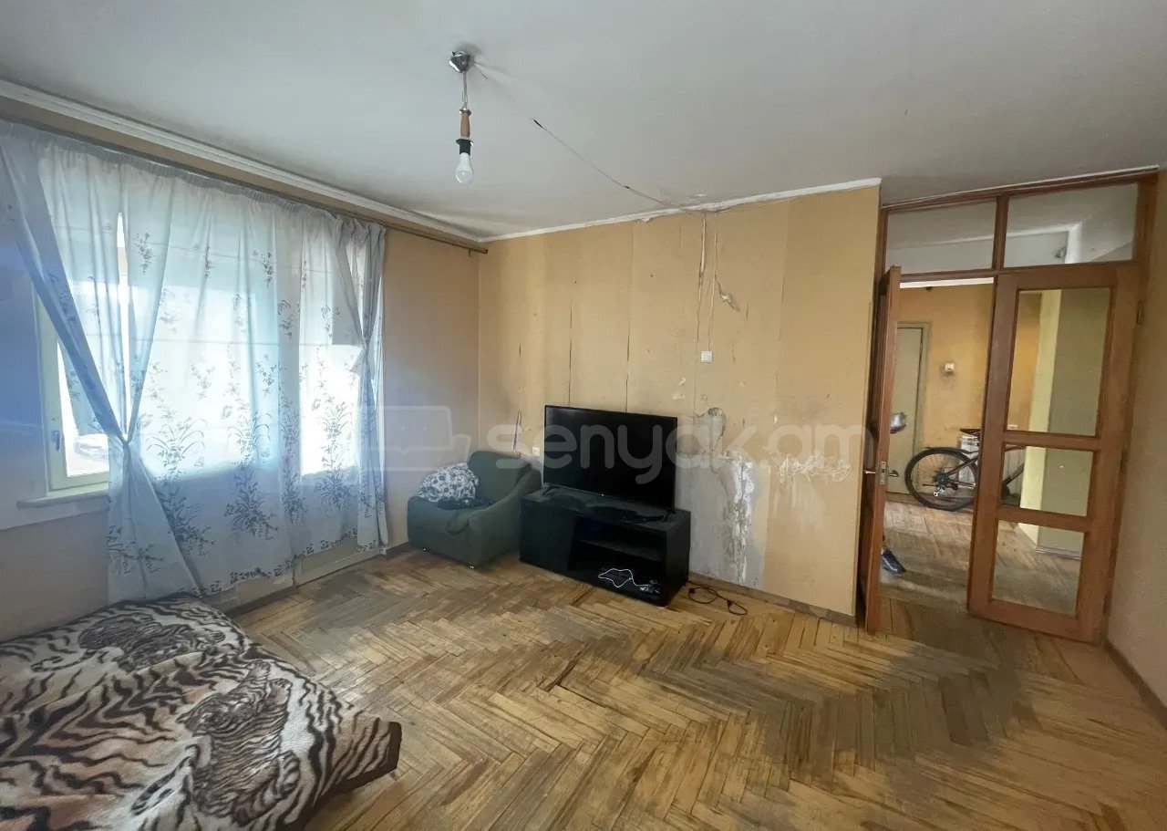 3 Սենյականոց Բնակարան, 84քմ, 6/14 հարկ, Նորմալ Վիճակում