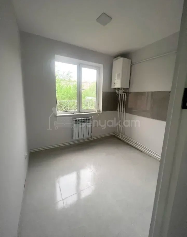 2 Սենյականոց Բնակարան Քարե Շենքում, 36քմ, 3/5 հարկ, Կապիտալ Վերանորոգված
