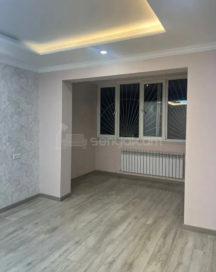 3 Սենյականոց Բնակարան Քարե Շենքում, 63քմ, 1/5 հարկ, Կապիտալ Վերանորոգված