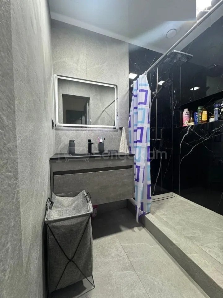 3 Սենյականոց Բնակարան Նորակառույցում, 83քմ, 9/10 հարկ, Կապիտալ Վերանորոգված