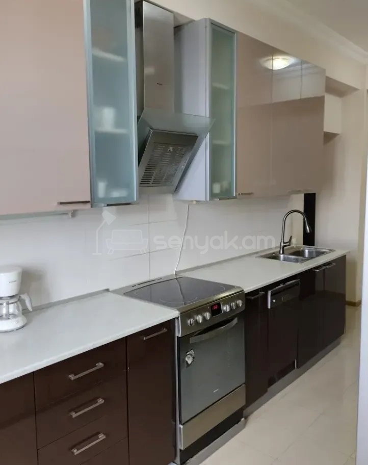 3 Սենյականոց Բնակարան Նորակառույցում, 80քմ, 15/15 հարկ, Կապիտալ Վերանորոգված