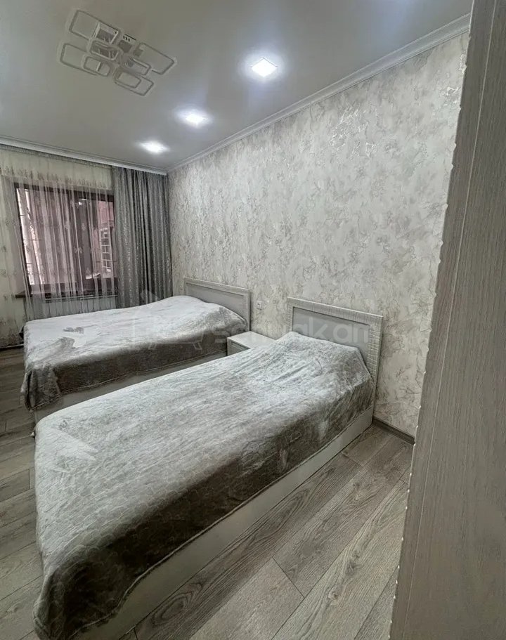 3 Սենյականոց Բնակարան Քարե Շենքում, 70քմ, 1/5 հարկ, Կապիտալ Վերանորոգված