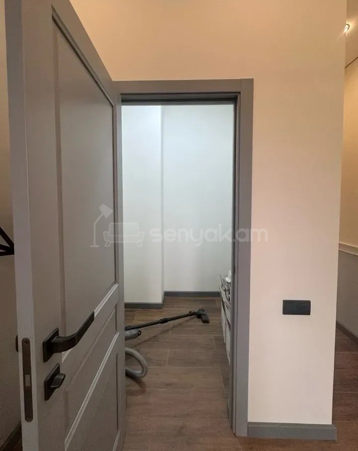 3 Սենյականոց Բնակարան Նորակառույցում, 80քմ, 3/16 հարկ, Կապիտալ Վերանորոգված