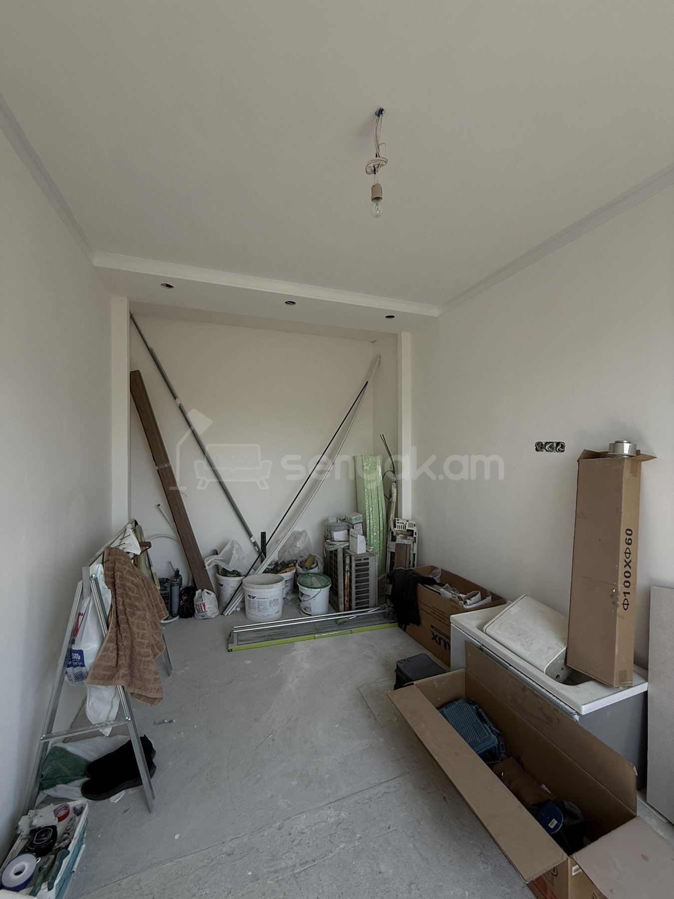 2 Սենյականոց Բնակարան Քարե Շենքում, 48քմ, 4/7 հարկ, Կապիտալ Վերանորոգված