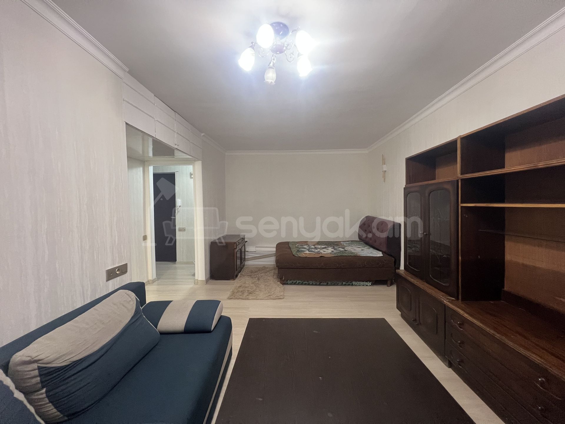 1 Սենյականոց Բնակարան, 33քմ, 3/4 հարկ, Կոսմետիկ Վերանորոգված
