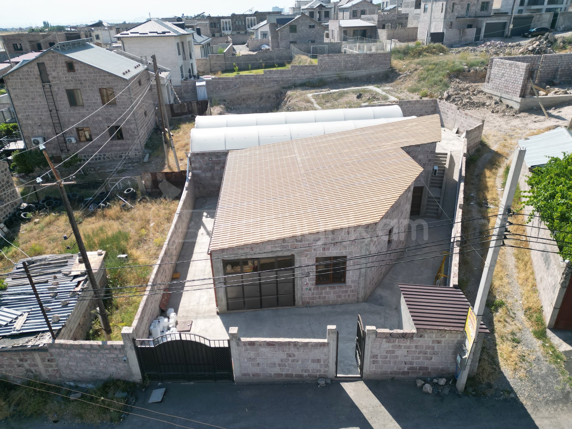 3 Սենյականոց Սեփական Տուն, 131քմ, Կոսմետիկ Վերանորոգված