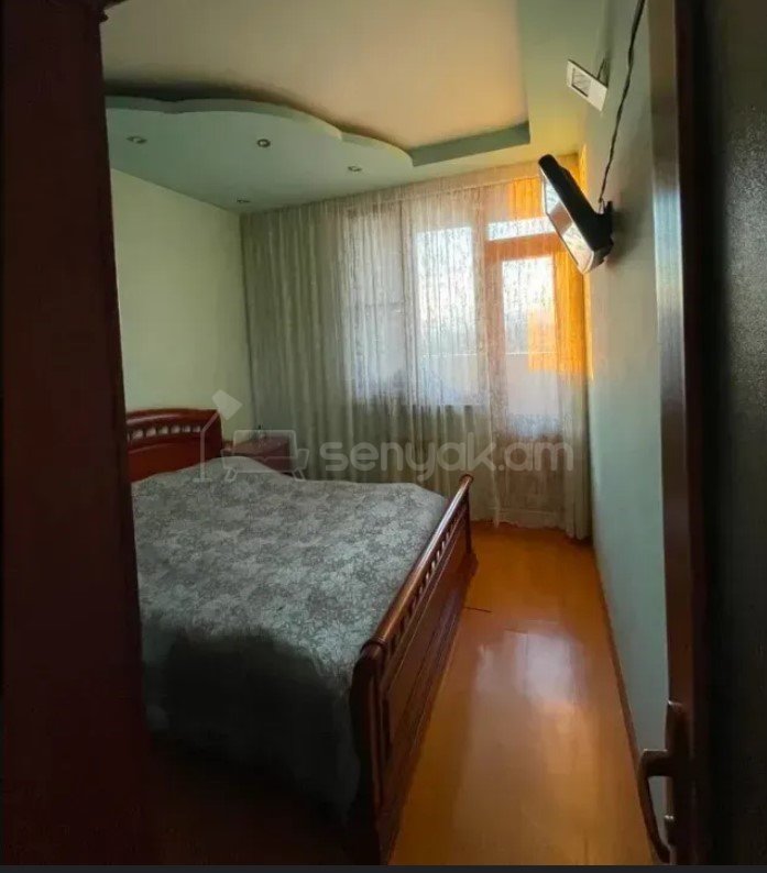 4 Սենյականոց Բնակարան, 90քմ, 10/10 հարկ, Կապիտալ Վերանորոգված, Կահավորված