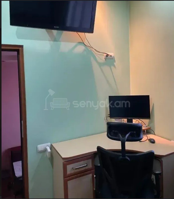 4 Սենյականոց Բնակարան, 90քմ, 10/10 հարկ, Կապիտալ Վերանորոգված, Կահավորված