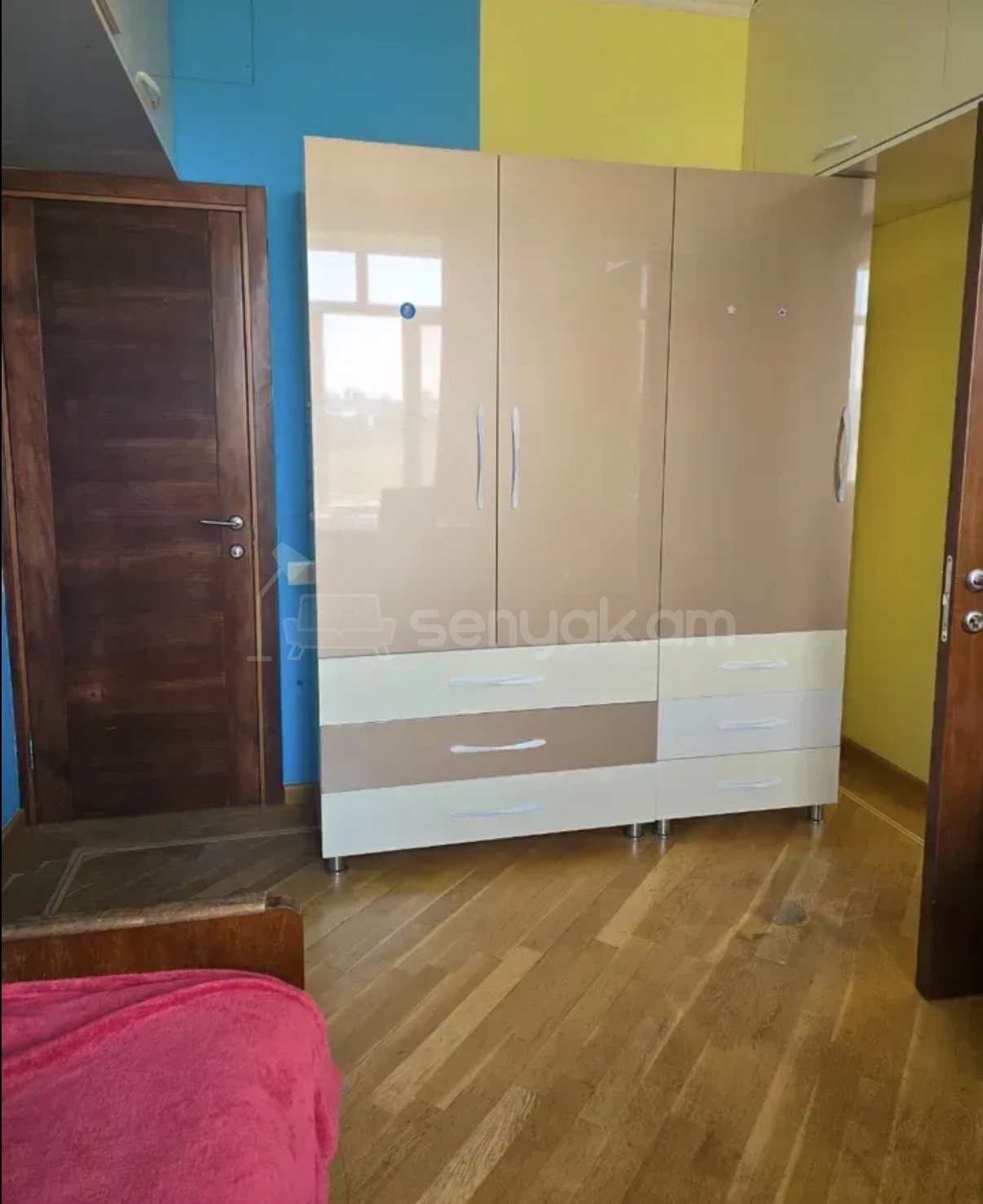 2 Սենյականոց Բնակարան Քարե Շենքում, 45քմ, 2/5 հարկ, Կապիտալ Վերանորոգված, Կահավորված