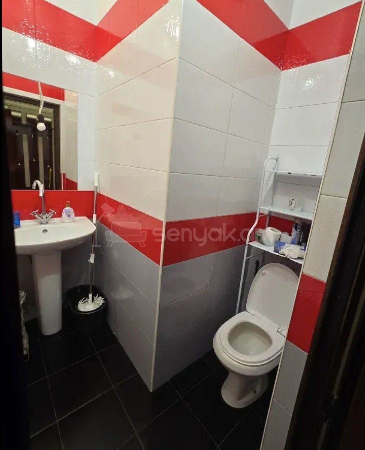 2 Սենյականոց Բնակարան Քարե Շենքում, 45քմ, 2/5 հարկ, Կապիտալ Վերանորոգված, Կահավորված