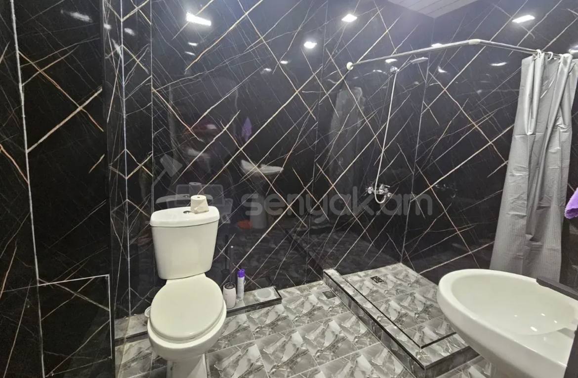 2 Սենյականոց Բնակարան Քարե Շենքում, 55քմ, 5/5 հարկ, Կապիտալ Վերանորոգված, Կահավորված