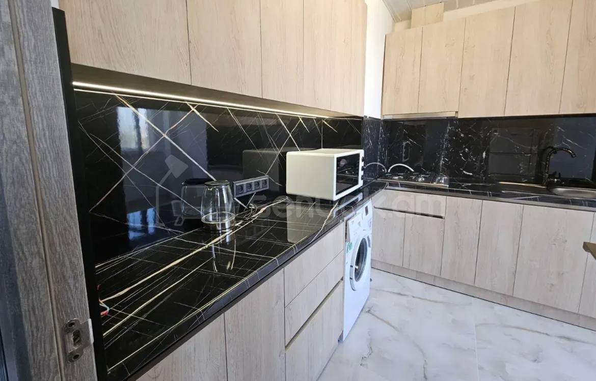 2 Սենյականոց Բնակարան Քարե Շենքում, 55քմ, 5/5 հարկ, Կապիտալ Վերանորոգված, Կահավորված